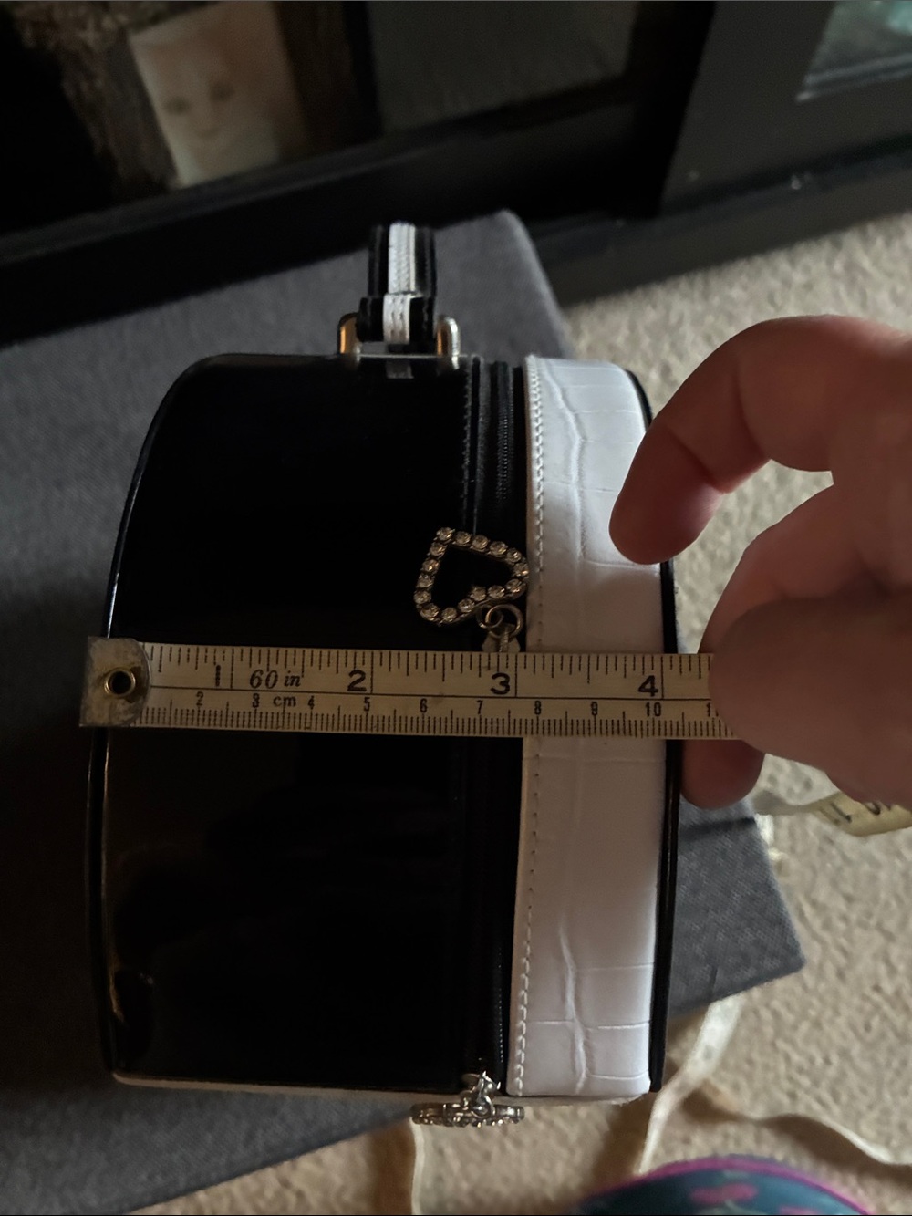Mini patent Leather Hat Box Bag - Picture 13 of 14